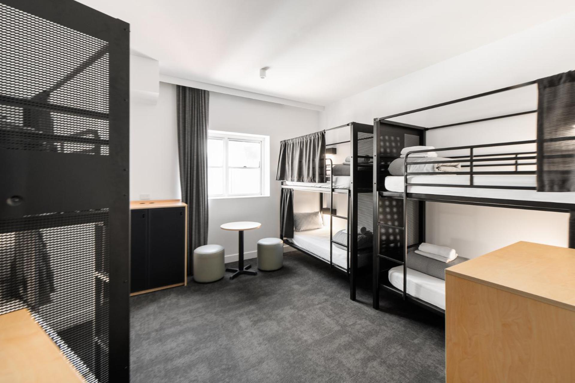 Bed 6-Bed Mixed Dormitory Room Private Bathroom